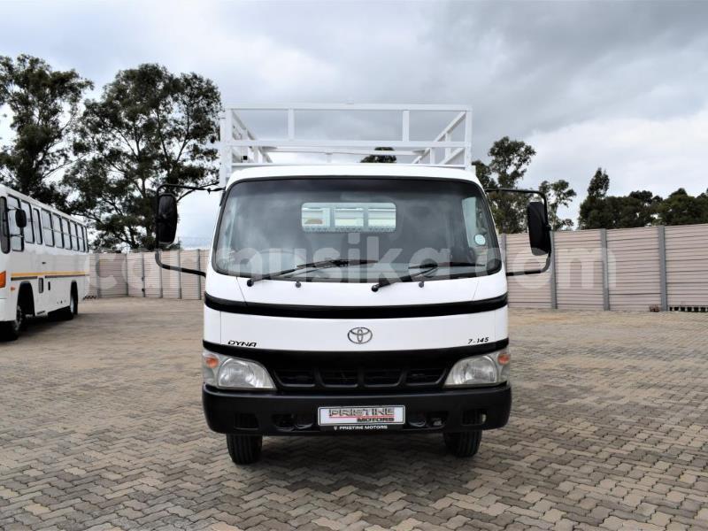 Big with watermark toyota dyna matabeleland south beitbridge 32931