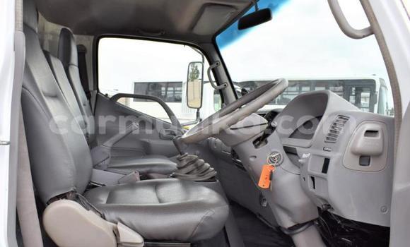 Acheter Occasion Utilitaire Toyota Dyna Blanc à Beitbridge, Matabeleland South Acheter Occasion Utilitaire Toyota Dyna Blanc à Beitbridge, Matabeleland South