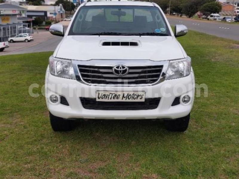 Big with watermark toyota hilux matabeleland south beitbridge 32933