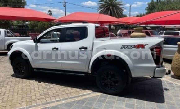 Acheter Occasion Voiture Nissan Navara Blanc à Beitbridge, Matabeleland South Acheter Occasion Voiture Nissan Navara Blanc à Beitbridge, Matabeleland South