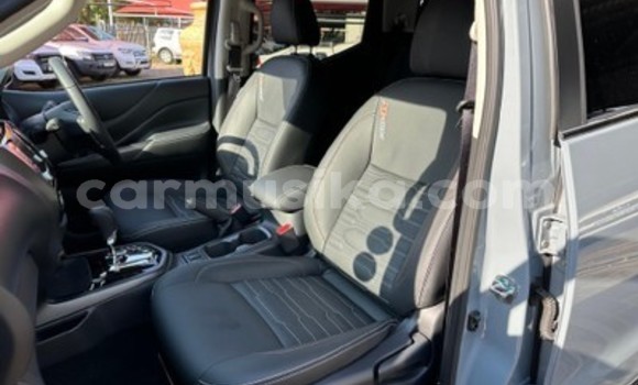 Acheter Occasion Voiture Nissan Navara Gris à Beitbridge, Matabeleland South Acheter Occasion Voiture Nissan Navara Gris à Beitbridge, Matabeleland South