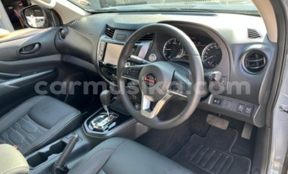 Acheter Occasion Voiture Nissan Navara Gris à Beitbridge, Matabeleland South Acheter Occasion Voiture Nissan Navara Gris à Beitbridge, Matabeleland South
