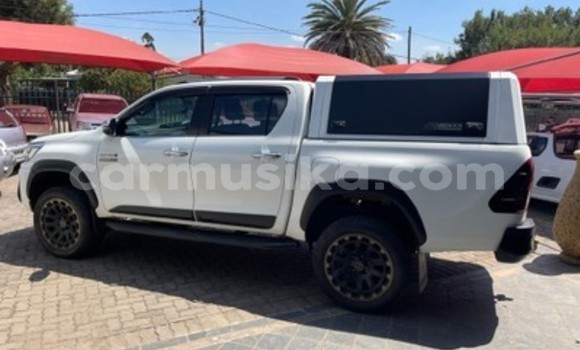 Acheter Occasion Voiture Toyota Hilux Blanc à Beitbridge, Matabeleland South Acheter Occasion Voiture Toyota Hilux Blanc à Beitbridge, Matabeleland South