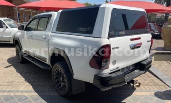 Acheter Occasion Voiture Toyota Hilux Blanc à Beitbridge, Matabeleland South Acheter Occasion Voiture Toyota Hilux Blanc à Beitbridge, Matabeleland South