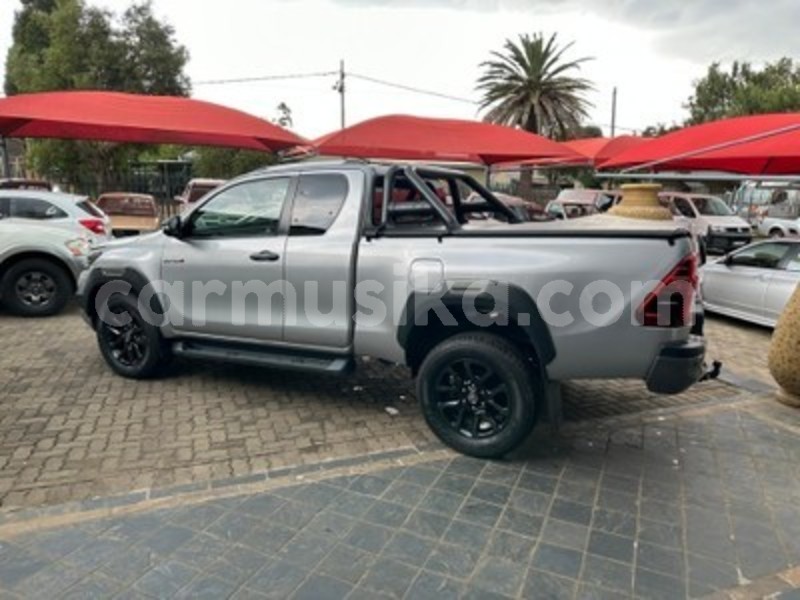 Big with watermark toyota hilux matabeleland south beitbridge 32939