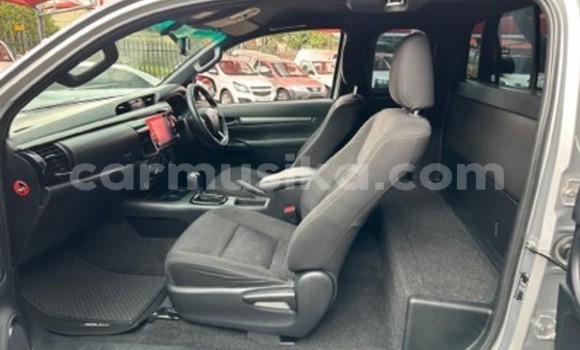 Acheter Occasion Voiture Toyota Hilux Gris à Beitbridge, Matabeleland South Acheter Occasion Voiture Toyota Hilux Gris à Beitbridge, Matabeleland South