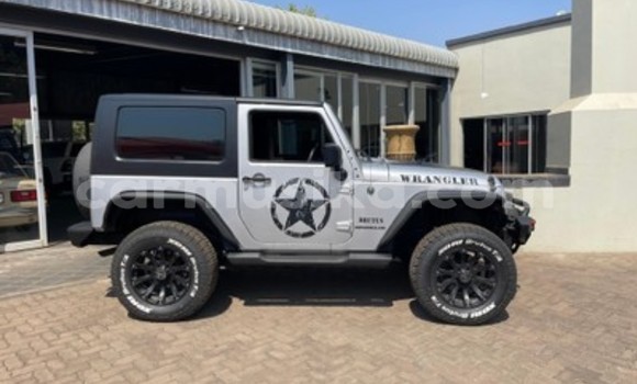 Acheter Occasion Voiture Jeep Wrangler Gris à Beitbridge, Matabeleland South Acheter Occasion Voiture Jeep Wrangler Gris à Beitbridge, Matabeleland South