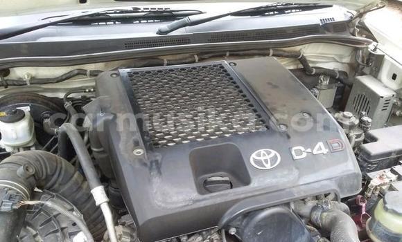 Acheter Occasion Voiture Toyota Fortuner Blanc à Beitbridge, Matabeleland South Acheter Occasion Voiture Toyota Fortuner Blanc à Beitbridge, Matabeleland South