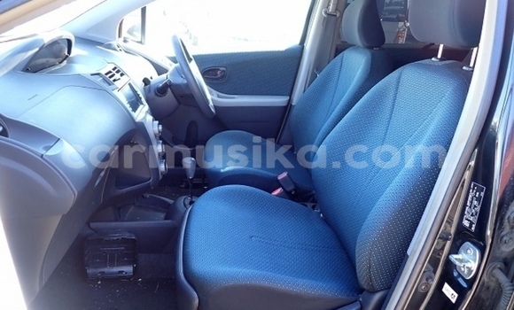 Nunua Ilio tumika Toyota Vitz Nyeusi Gari ndani ya Beitbridge nchini Matabeleland Kusini Nunua Ilio tumika Toyota Vitz Nyeusi Gari ndani ya Beitbridge nchini Matabeleland Kusini