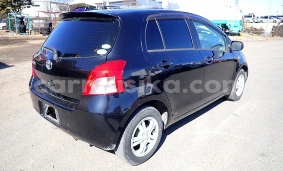 Nunua Ilio tumika Toyota Vitz Nyeusi Gari ndani ya Beitbridge nchini Matabeleland Kusini Nunua Ilio tumika Toyota Vitz Nyeusi Gari ndani ya Beitbridge nchini Matabeleland Kusini