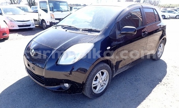 Nunua Ilio tumika Toyota Vitz Nyeusi Gari ndani ya Beitbridge nchini Matabeleland Kusini Nunua Ilio tumika Toyota Vitz Nyeusi Gari ndani ya Beitbridge nchini Matabeleland Kusini