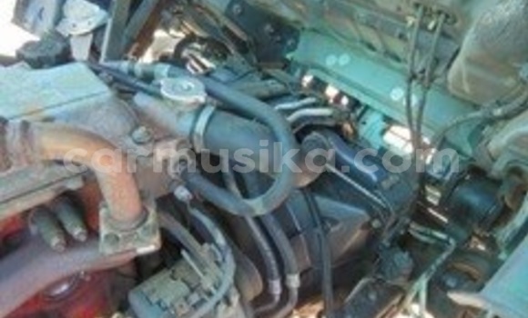 Acheter Occasion Utilitaire Hino 300 Vert à Beitbridge, Matabeleland South Acheter Occasion Utilitaire Hino 300 Vert à Beitbridge, Matabeleland South