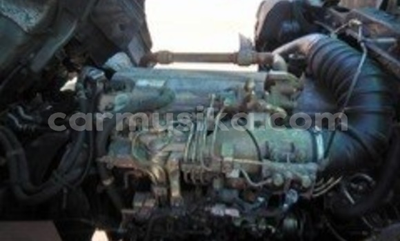 Acheter Occasion Utilitaire Hino 300 Vert à Beitbridge, Matabeleland South Acheter Occasion Utilitaire Hino 300 Vert à Beitbridge, Matabeleland South