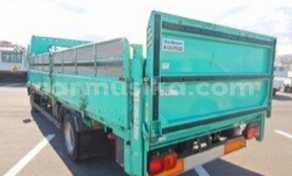 Acheter Occasion Utilitaire Hino 300 Vert à Beitbridge, Matabeleland South Acheter Occasion Utilitaire Hino 300 Vert à Beitbridge, Matabeleland South