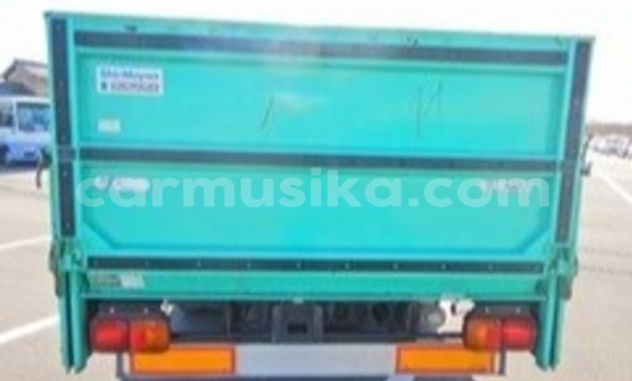 Acheter Occasion Utilitaire Hino 300 Vert à Beitbridge, Matabeleland South Acheter Occasion Utilitaire Hino 300 Vert à Beitbridge, Matabeleland South