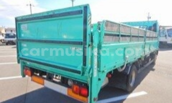 Acheter Occasion Utilitaire Hino 300 Vert à Beitbridge, Matabeleland South Acheter Occasion Utilitaire Hino 300 Vert à Beitbridge, Matabeleland South