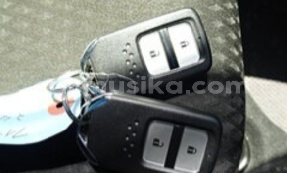 Nunua Ilio tumika Honda Fit Bluu Gari ndani ya Beitbridge nchini Matabeleland Kusini Nunua Ilio tumika Honda Fit Bluu Gari ndani ya Beitbridge nchini Matabeleland Kusini