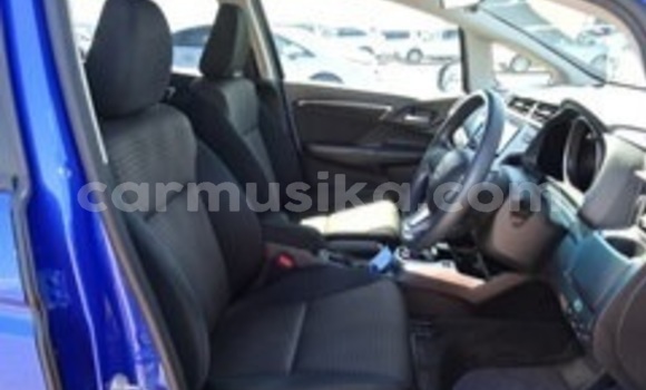 Nunua Ilio tumika Honda Fit Bluu Gari ndani ya Beitbridge nchini Matabeleland Kusini Nunua Ilio tumika Honda Fit Bluu Gari ndani ya Beitbridge nchini Matabeleland Kusini