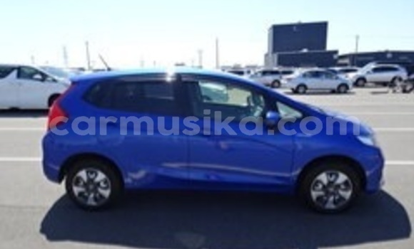 Nunua Ilio tumika Honda Fit Bluu Gari ndani ya Beitbridge nchini Matabeleland Kusini Nunua Ilio tumika Honda Fit Bluu Gari ndani ya Beitbridge nchini Matabeleland Kusini