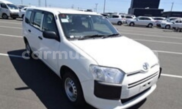 Acheter Occasion Voiture Toyota Probox Blanc à Beitbridge, Matabeleland South Acheter Occasion Voiture Toyota Probox Blanc à Beitbridge, Matabeleland South