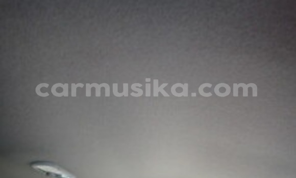 Nunua Ilio tumika Toyota Platz Bluu Gari ndani ya Beitbridge nchini Matabeleland Kusini Nunua Ilio tumika Toyota Platz Bluu Gari ndani ya Beitbridge nchini Matabeleland Kusini