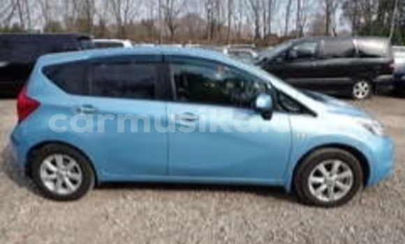 Nunua Ilio tumika Toyota Platz Bluu Gari ndani ya Beitbridge nchini Matabeleland Kusini Nunua Ilio tumika Toyota Platz Bluu Gari ndani ya Beitbridge nchini Matabeleland Kusini