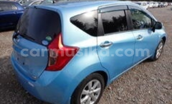 Nunua Ilio tumika Toyota Platz Bluu Gari ndani ya Beitbridge nchini Matabeleland Kusini Nunua Ilio tumika Toyota Platz Bluu Gari ndani ya Beitbridge nchini Matabeleland Kusini