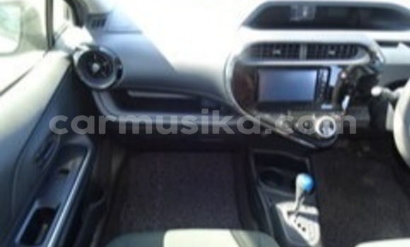 Nunua Ilio tumika Toyota Aqua Fedha Gari ndani ya Beitbridge nchini Matabeleland Kusini Nunua Ilio tumika Toyota Aqua Fedha Gari ndani ya Beitbridge nchini Matabeleland Kusini