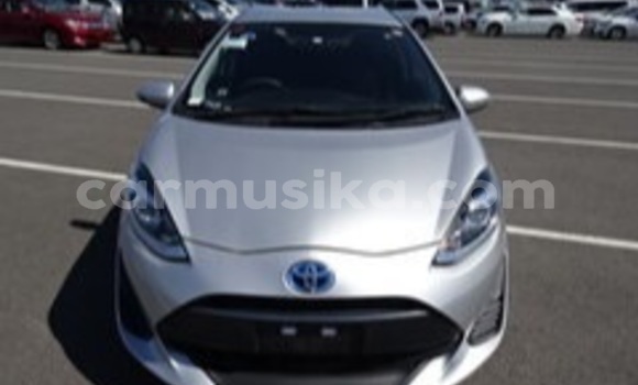 Nunua Ilio tumika Toyota Aqua Fedha Gari ndani ya Beitbridge nchini Matabeleland Kusini Nunua Ilio tumika Toyota Aqua Fedha Gari ndani ya Beitbridge nchini Matabeleland Kusini