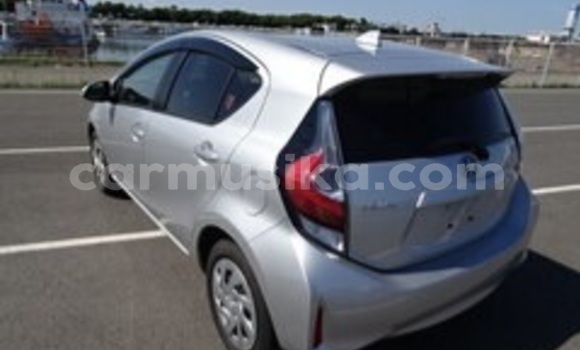 Nunua Ilio tumika Toyota Aqua Fedha Gari ndani ya Beitbridge nchini Matabeleland Kusini Nunua Ilio tumika Toyota Aqua Fedha Gari ndani ya Beitbridge nchini Matabeleland Kusini