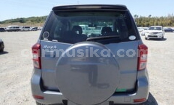 Acheter Occasion Voiture Toyota Rush Bleu à Beitbridge, Matabeleland South Acheter Occasion Voiture Toyota Rush Bleu à Beitbridge, Matabeleland South