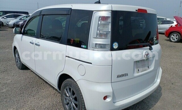 Acheter Occasion Voiture Toyota Sienta Blanc à Beitbridge, Matabeleland South Acheter Occasion Voiture Toyota Sienta Blanc à Beitbridge, Matabeleland South