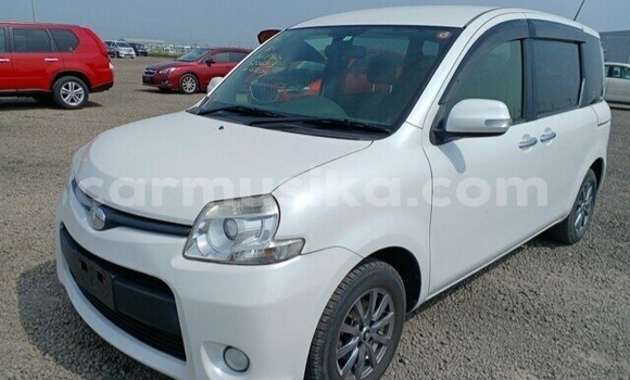 Acheter Occasion Voiture Toyota Sienta Blanc à Beitbridge, Matabeleland South Acheter Occasion Voiture Toyota Sienta Blanc à Beitbridge, Matabeleland South