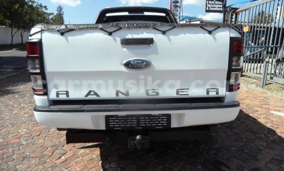 Acheter Occasion Voiture Ford Ranger Blanc à Beitbridge, Matabeleland South Acheter Occasion Voiture Ford Ranger Blanc à Beitbridge, Matabeleland South