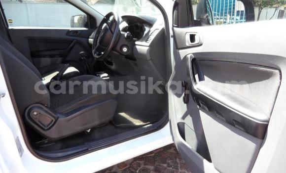 Acheter Occasion Voiture Ford Ranger Blanc à Beitbridge, Matabeleland South Acheter Occasion Voiture Ford Ranger Blanc à Beitbridge, Matabeleland South