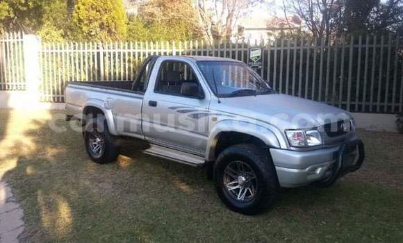 Tenga Tsaru Toyota Hilux Sirivha Mota in Beitbridge in Matabeleland South