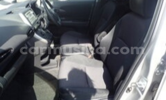 Acheter Occasion Voiture Toyota Wish Gris à Beitbridge, Matabeleland South Acheter Occasion Voiture Toyota Wish Gris à Beitbridge, Matabeleland South