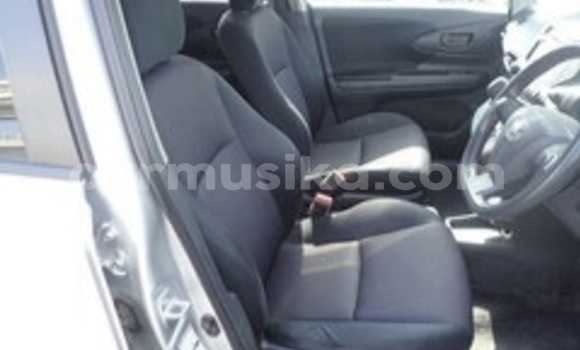 Acheter Occasion Voiture Toyota Wish Gris à Beitbridge, Matabeleland South Acheter Occasion Voiture Toyota Wish Gris à Beitbridge, Matabeleland South