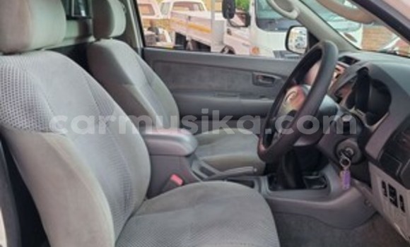 Acheter Occasion Voiture Toyota Hilux Blanc à Beitbridge, Matabeleland South Acheter Occasion Voiture Toyota Hilux Blanc à Beitbridge, Matabeleland South