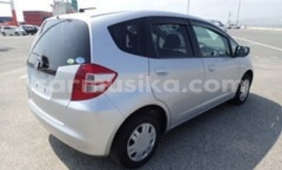 Nunua Ilio tumika Honda Fit Fedha Gari ndani ya Beitbridge nchini Matabeleland Kusini Nunua Ilio tumika Honda Fit Fedha Gari ndani ya Beitbridge nchini Matabeleland Kusini