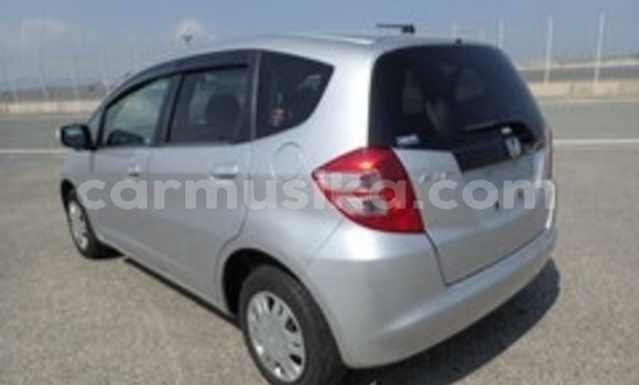 Nunua Ilio tumika Honda Fit Fedha Gari ndani ya Beitbridge nchini Matabeleland Kusini Nunua Ilio tumika Honda Fit Fedha Gari ndani ya Beitbridge nchini Matabeleland Kusini