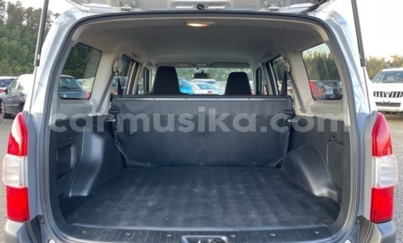 Acheter Occasion Voiture Toyota Probox Blanc à Beitbridge, Matabeleland South Acheter Occasion Voiture Toyota Probox Blanc à Beitbridge, Matabeleland South