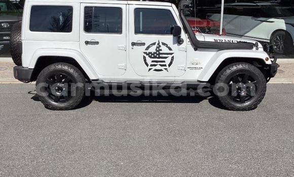 Acheter Occasion Voiture Jeep Wrangler Blanc à Beitbridge, Matabeleland South Acheter Occasion Voiture Jeep Wrangler Blanc à Beitbridge, Matabeleland South