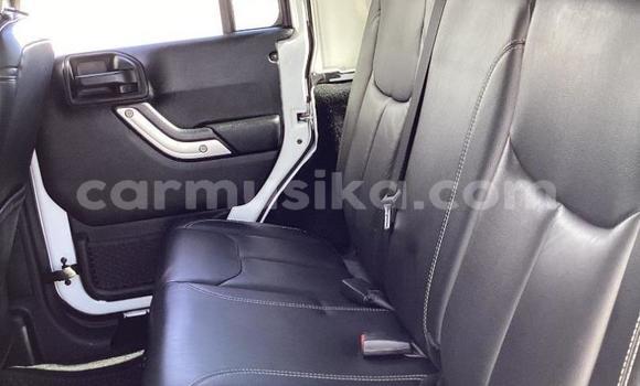 Acheter Occasion Voiture Jeep Wrangler Blanc à Beitbridge, Matabeleland South Acheter Occasion Voiture Jeep Wrangler Blanc à Beitbridge, Matabeleland South