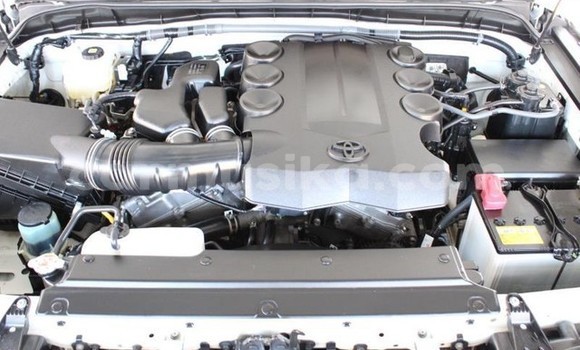 Acheter Occasion Voiture Toyota FJ Cruiser Blanc à Beitbridge, Matabeleland South Acheter Occasion Voiture Toyota FJ Cruiser Blanc à Beitbridge, Matabeleland South