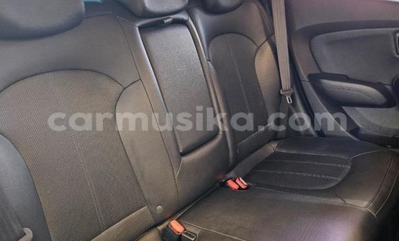 Acheter Occasion Voiture Hyundai ix35 Gris à Beitbridge, Matabeleland South Acheter Occasion Voiture Hyundai ix35 Gris à Beitbridge, Matabeleland South