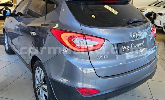 Acheter Occasion Voiture Hyundai ix35 Gris à Beitbridge, Matabeleland South Acheter Occasion Voiture Hyundai ix35 Gris à Beitbridge, Matabeleland South
