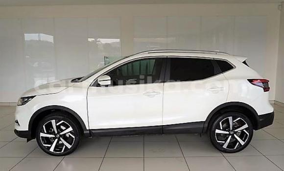 Acheter Occasion Voiture Nissan Qashqai Blanc à Beitbridge, Matabeleland South