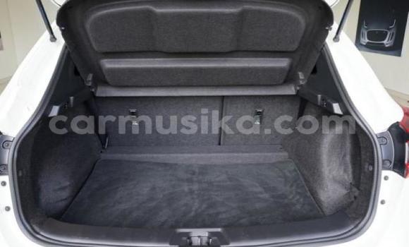 Acheter Occasion Voiture Nissan Qashqai Blanc à Beitbridge, Matabeleland South Acheter Occasion Voiture Nissan Qashqai Blanc à Beitbridge, Matabeleland South