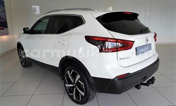Acheter Occasion Voiture Nissan Qashqai Blanc à Beitbridge, Matabeleland South Acheter Occasion Voiture Nissan Qashqai Blanc à Beitbridge, Matabeleland South